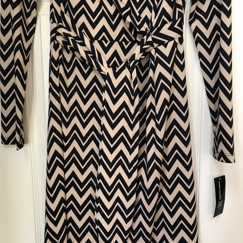 INC International Concepts Mod Zig Zag Print Wrap Dress - Picture 2 of 8